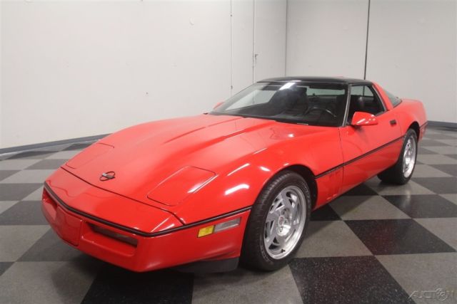 1990 Red Chevrolet Corvette