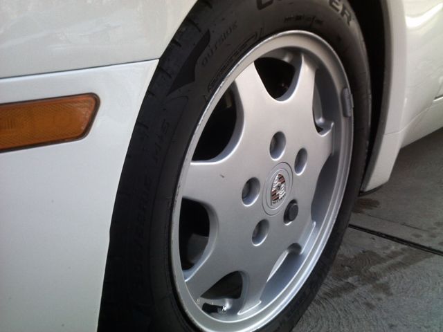 1990 White Porsche 944