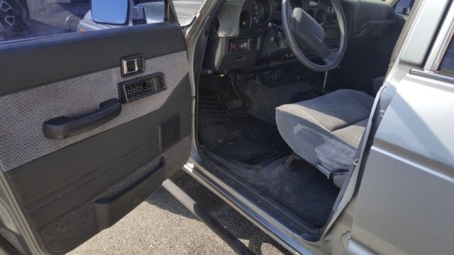 1990 Grey Toyota Land Cruiser SUV