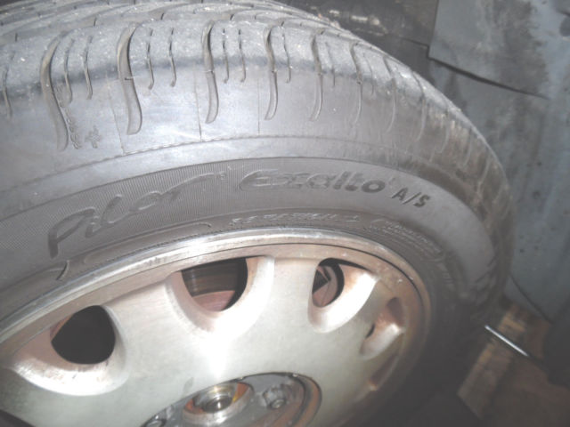 1990 Gold Acura Legend Sedan