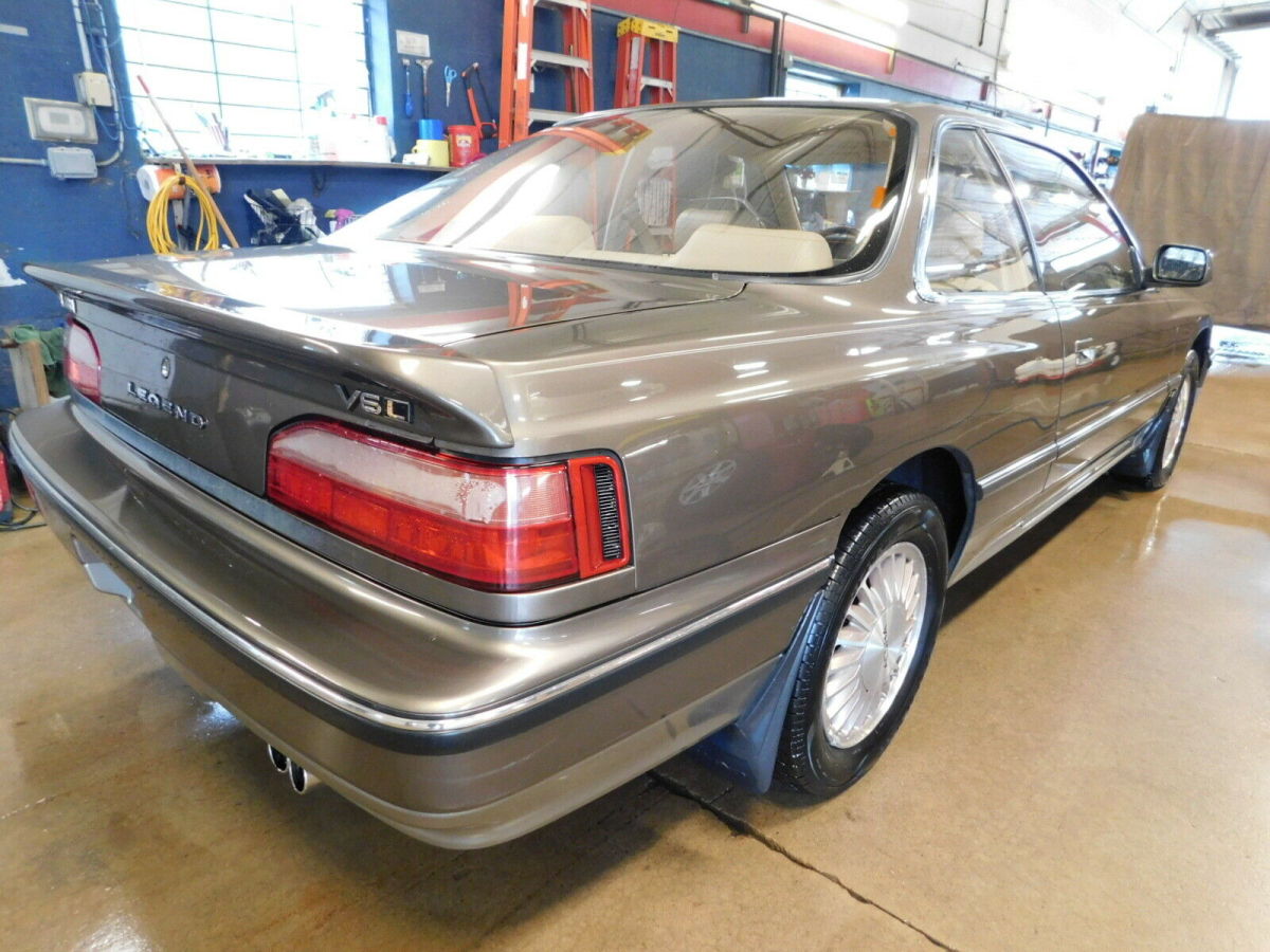 1990 Acura Legend T1287771 for sale: photos, technical specifications, description