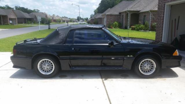 1990 Ford Mustang