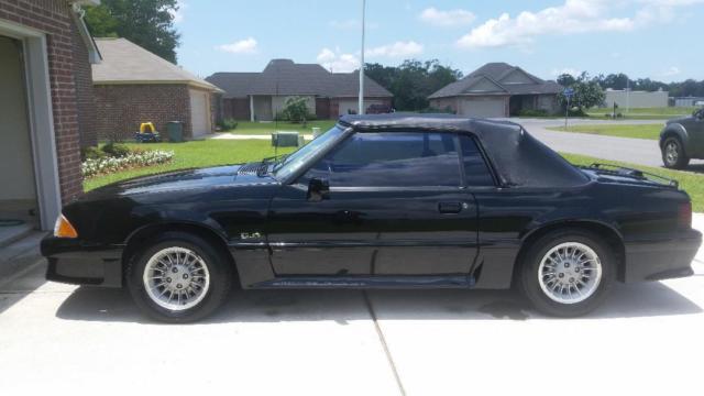 1990 Ford Mustang