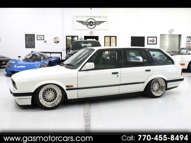 1990 White BMW 3-Series --