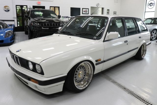 1990 White BMW 3-Series --