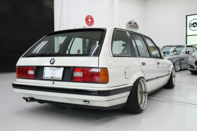 1990 White BMW 3-Series --