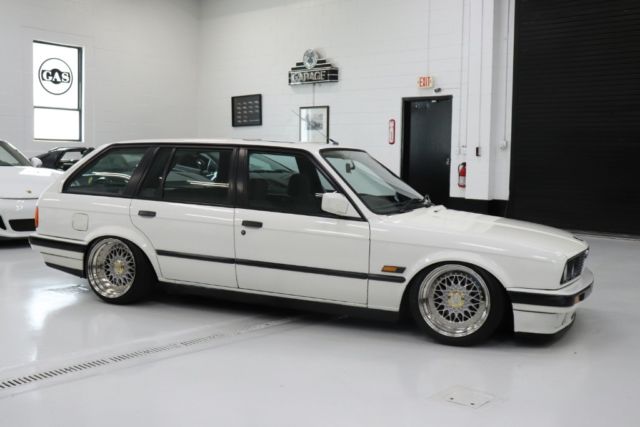 1990 White BMW 3-Series --