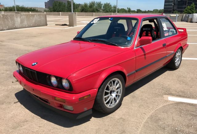 1990 Red BMW 3-Series Coupe