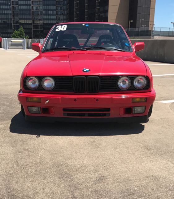 1990 Red BMW 3-Series Coupe