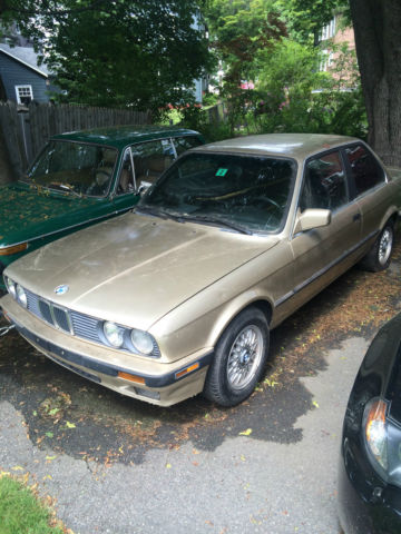 1990 Gold BMW 3-Series Coupe