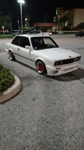1990 White BMW 3-Series Coupe