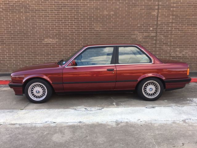1990 Burgundy BMW 3-Series Coupe