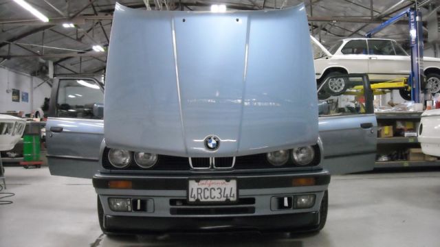 1990 Indigo Blue BMW 3-Series