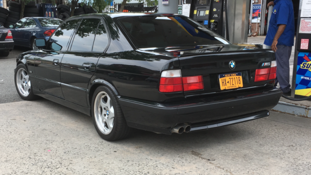 1990 Black BMW M5 Sedan
