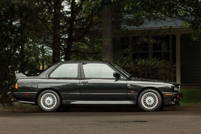 1990 Diamond Schwartz BMW M3 Coupe