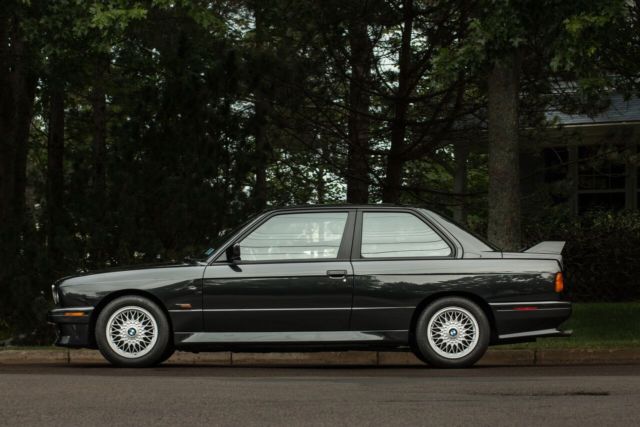 1990 Diamond Schwartz BMW M3 Coupe