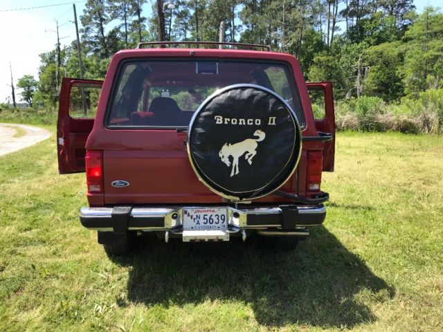 1990 Red Ford Bronco II Hatchback