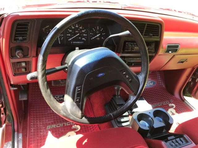 1990 Red Ford Bronco II Hatchback