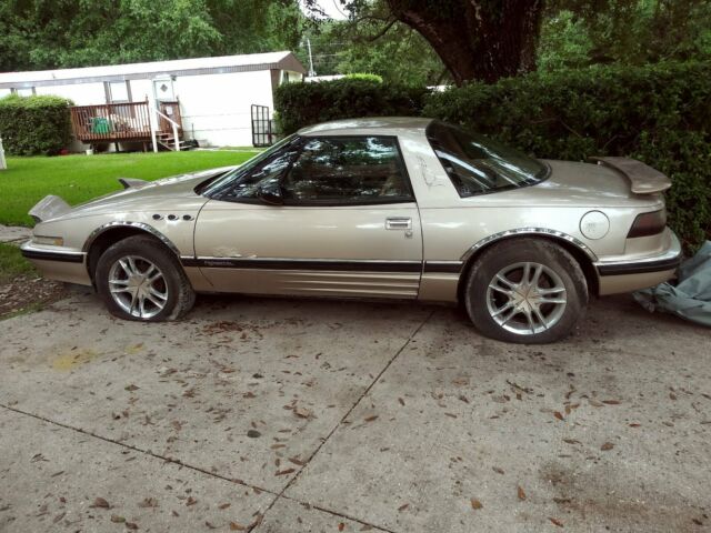 1990 Buick Reatta Coupe