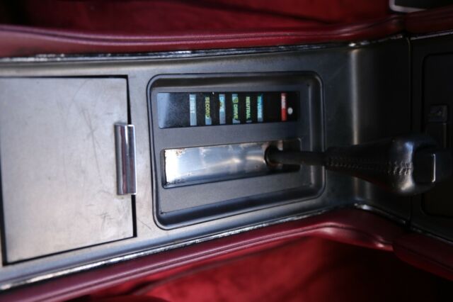 1990 White Buick Reatta Coupe