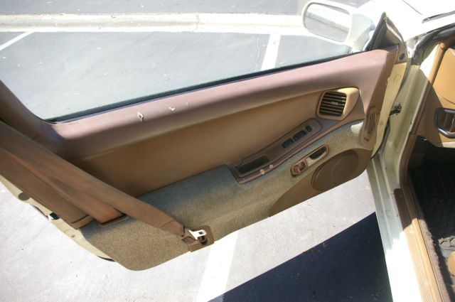 1990 White Nissan 300ZX Coupe