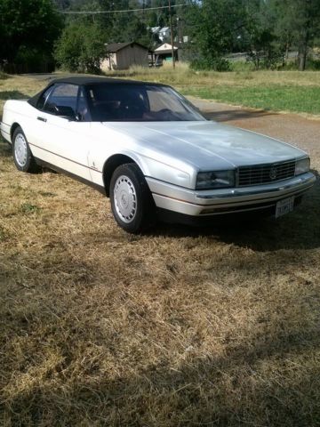1990 LEATHER INTERIOR BURGUNDY COLOR Cadillac Allante