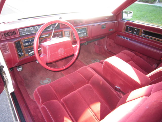 1990 White Cadillac DeVille Coupe