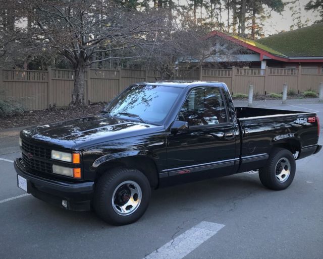 1990 Black Chevrolet C/K Pickup 1500 TRUCK