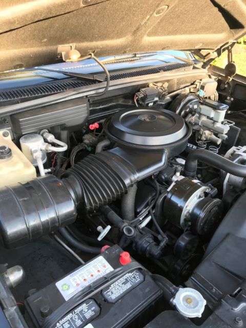 1990 Black Chevrolet C/K Pickup 1500 TRUCK