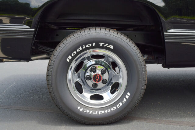 1990 Black Chevrolet Other Pickups Standard Cab Pickup