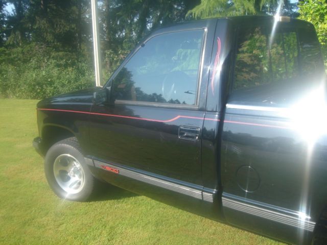 1990 Black Chevrolet C/K Pickup 1500 pickup