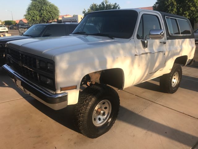 1990 White Chevrolet Blazer