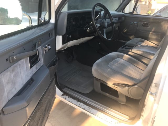 1990 White Chevrolet Blazer