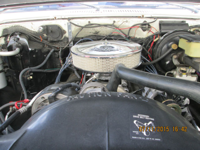 1990 White Chevrolet Blazer SUV