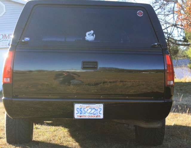 1990 Black Chevrolet C/K Pickup 1500 Standard Cab Pickup