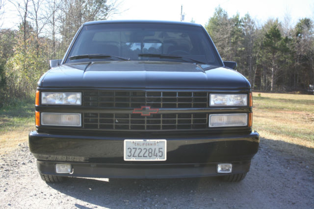 1990 Black Chevrolet C/K Pickup 1500 Standard Cab Pickup