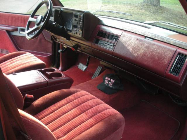 1990 Black Chevrolet C/K Pickup 1500 Standard Cab Pickup