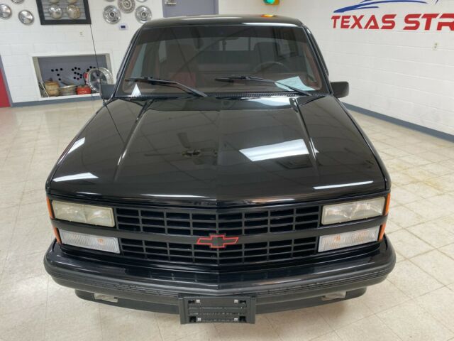 1990 Black Chevrolet C/K Pickup 1500 Standard Cab Pickup