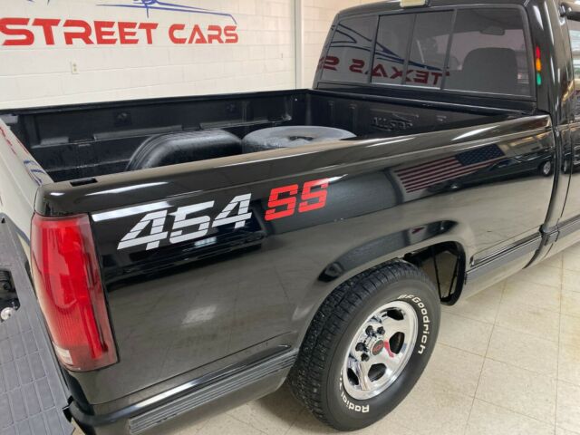 1990 Black Chevrolet C/K Pickup 1500 Standard Cab Pickup