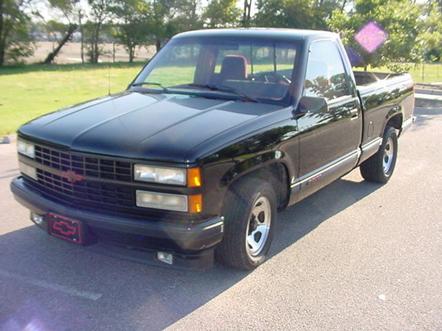 1990 Black Chevrolet C/K Pickup 1500 Standard Cab Pickup