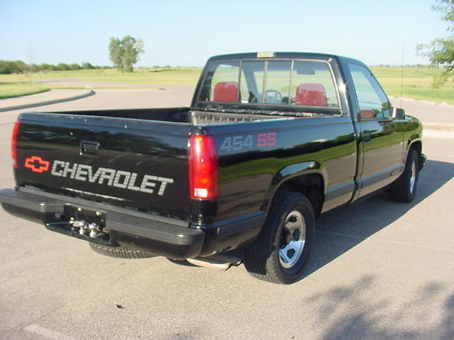 1990 Black Chevrolet C/K Pickup 1500 Standard Cab Pickup