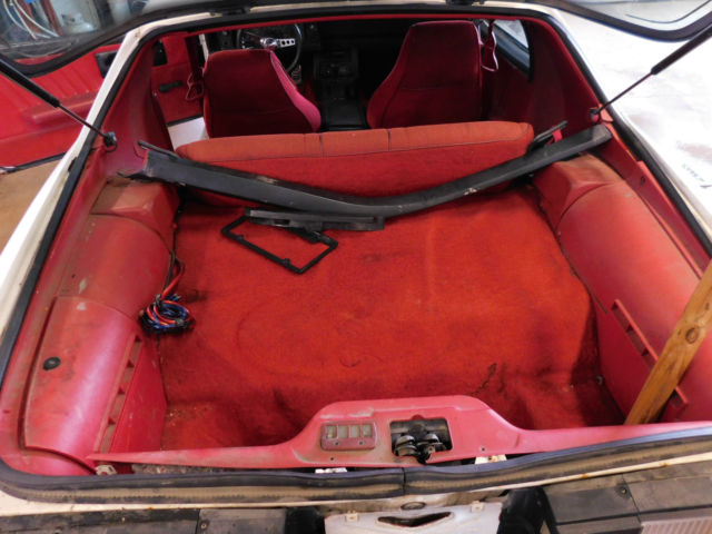 1990 White Chevrolet Camaro