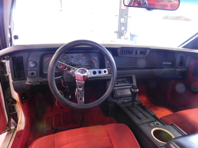 1990 White Chevrolet Camaro