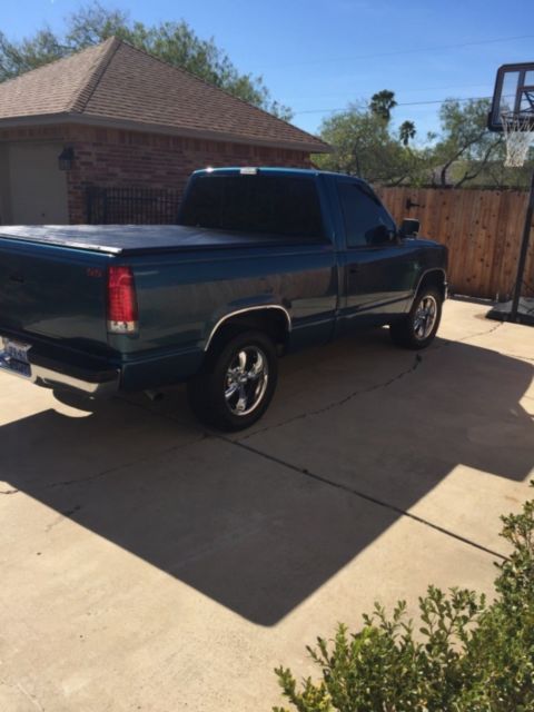 1990 BLUE Chevrolet C/K Pickup 1500 Standard Cab Pickup