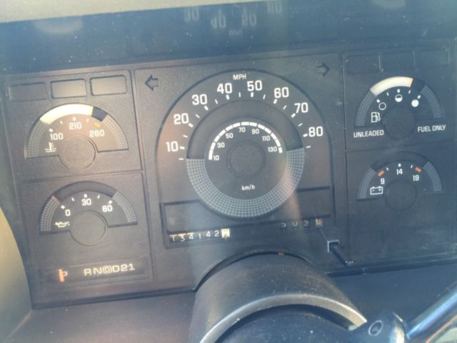 1990 BLUE Chevrolet C/K Pickup 1500 Standard Cab Pickup