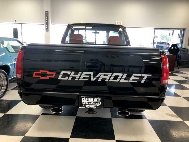 1990 Black Chevrolet C/K Pickup 1500 --