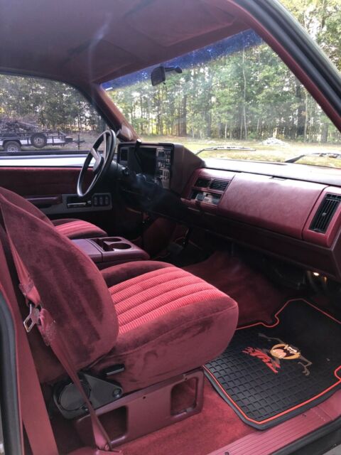 1990 Black Chevrolet C/K Pickup 1500 Standard Cab Pickup