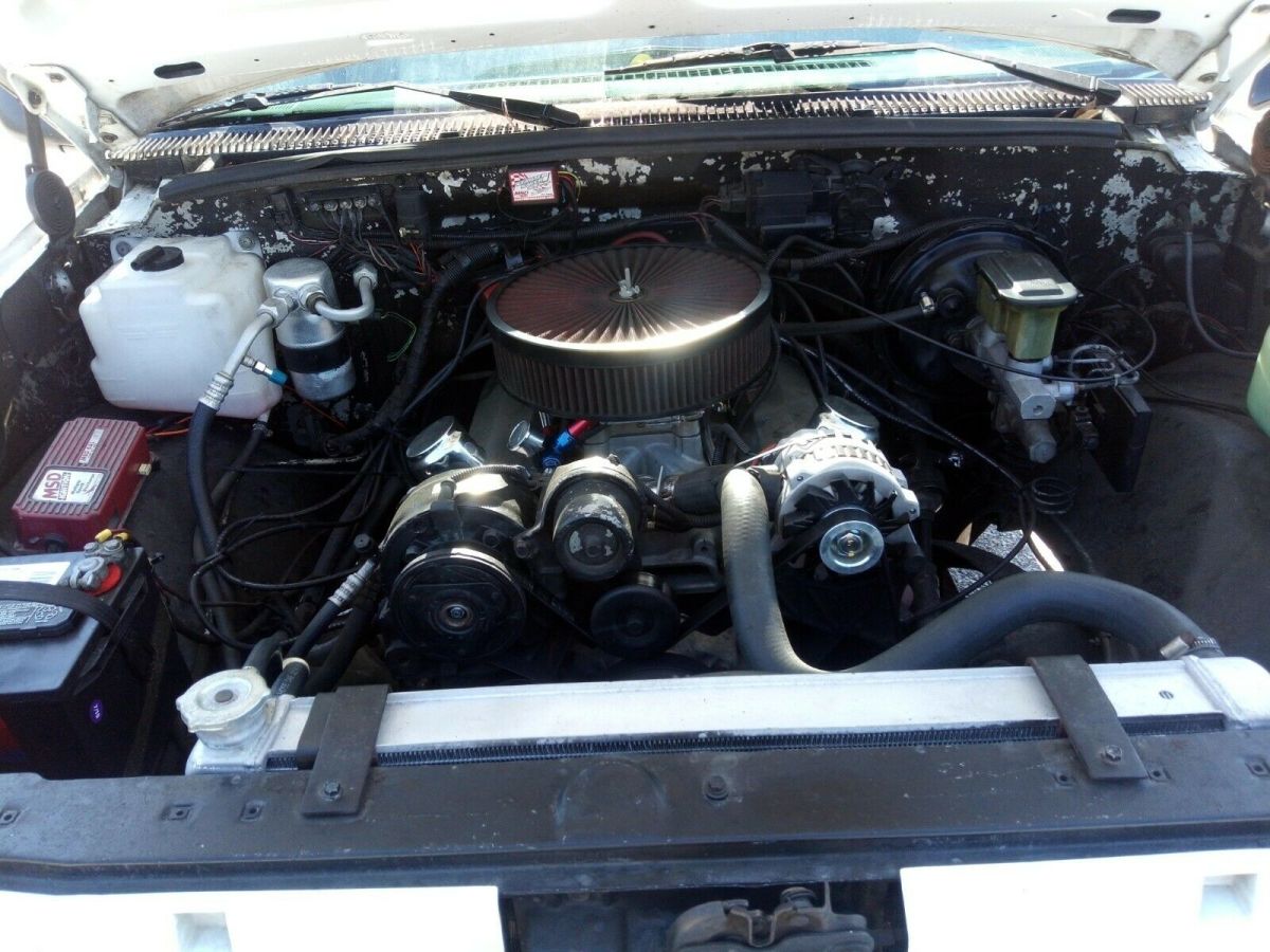 1990 White Chevrolet C/K Pickup 1500 Standard Cab Pickup