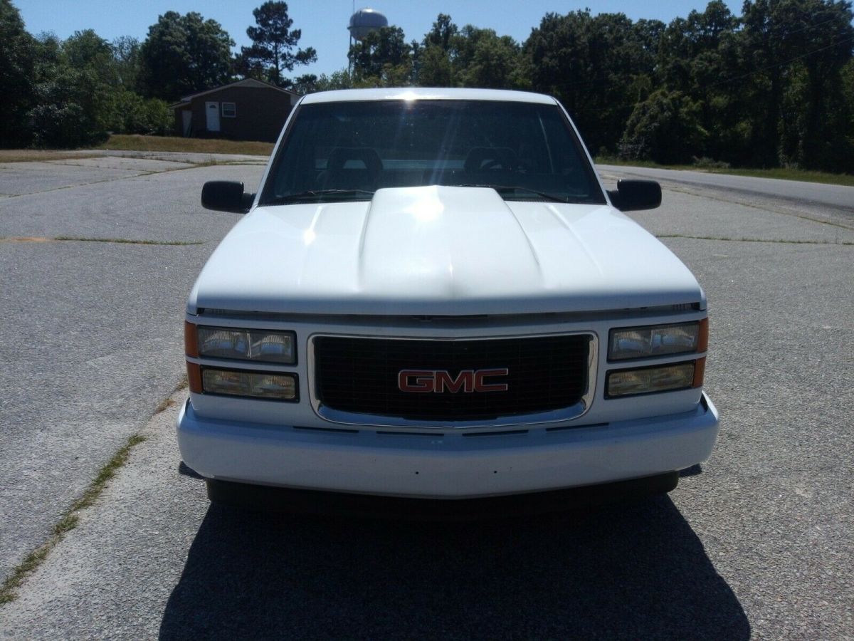 1990 White Chevrolet C/K Pickup 1500 Standard Cab Pickup