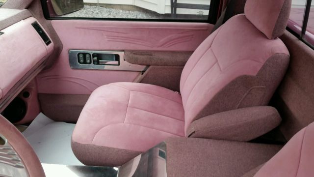 1990 Red Chevrolet C/K Pickup 1500 Regular Cab 2D